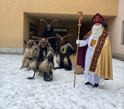 nikolaus 7