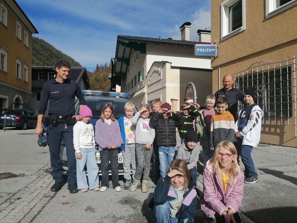 polizeibesuch 16